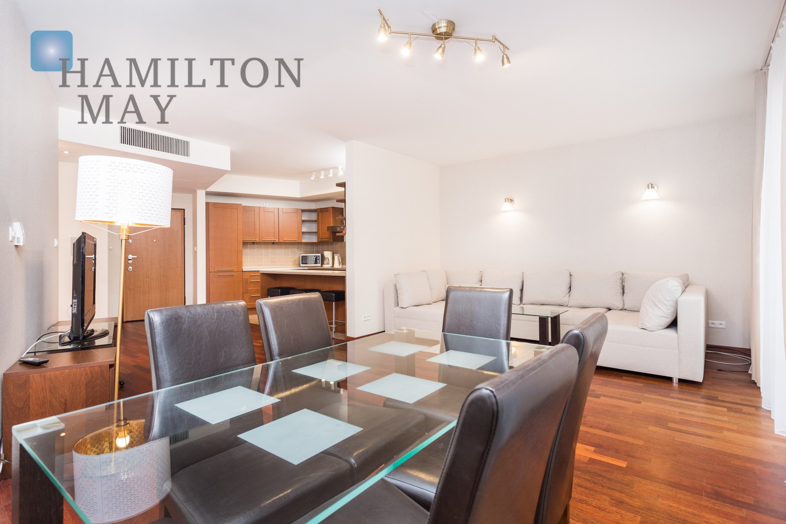 Spacious two bedroom apartment with a parking space in the underground