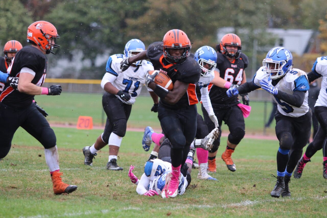 Nottingham, Hamilton football teams in good shape after biggest wins of