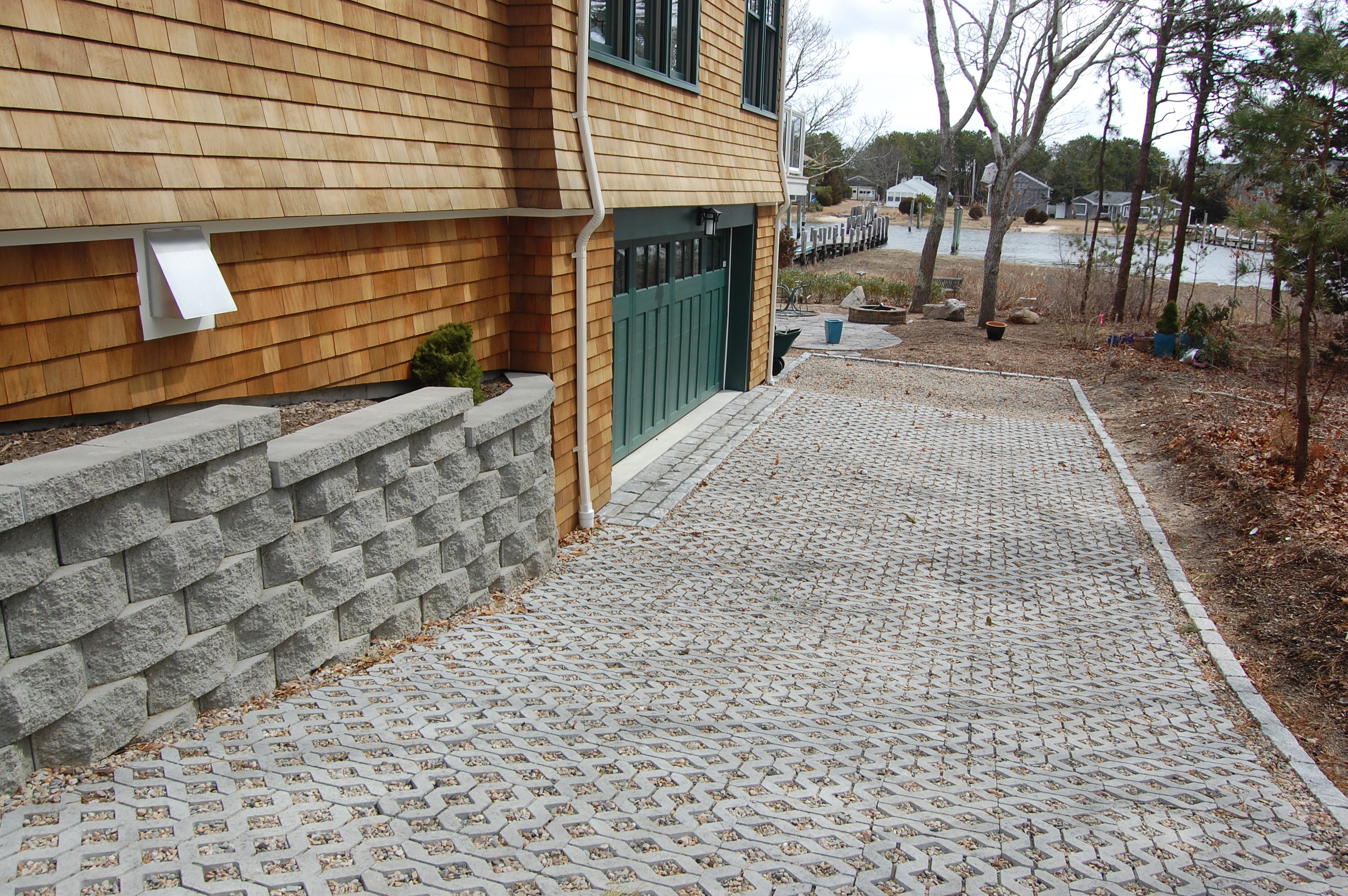 Hardscape Hamilton Tree and Landscape