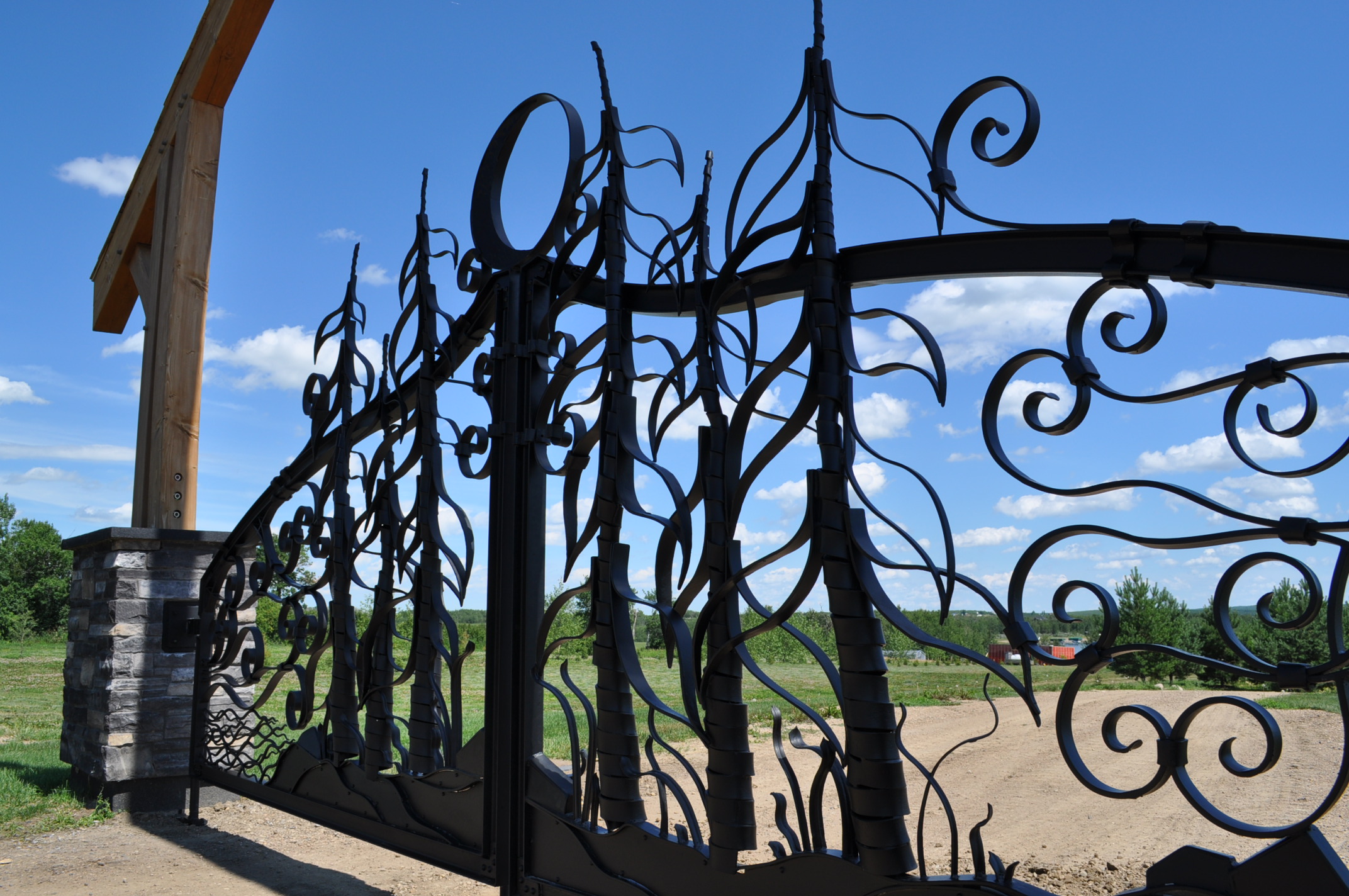 Lac Sante’ Estate Gates Hammer and