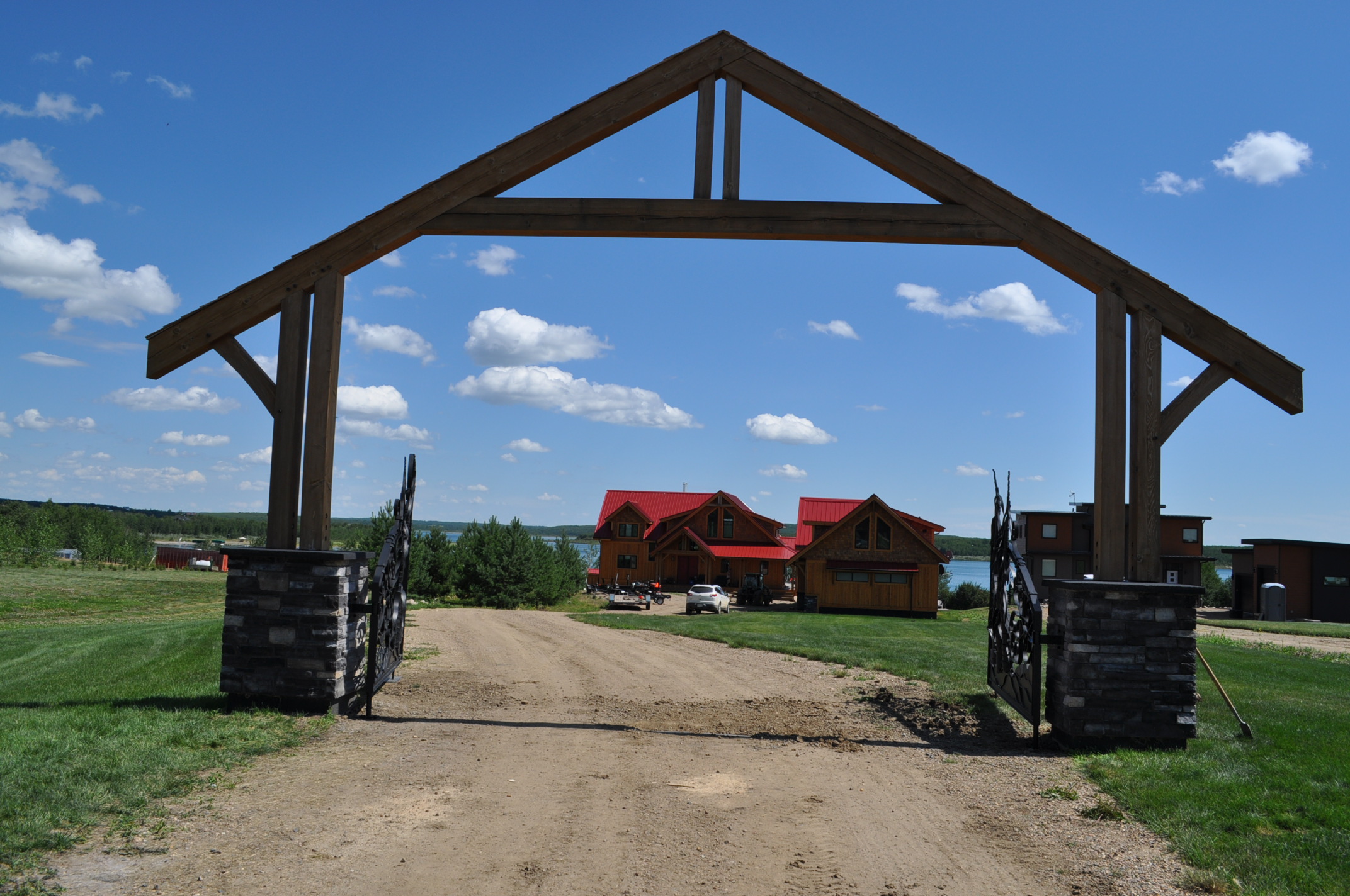Lac Sante’ Estate Gates Hammer and