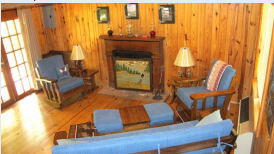 cabin LR Hammer's Hideaway Campground