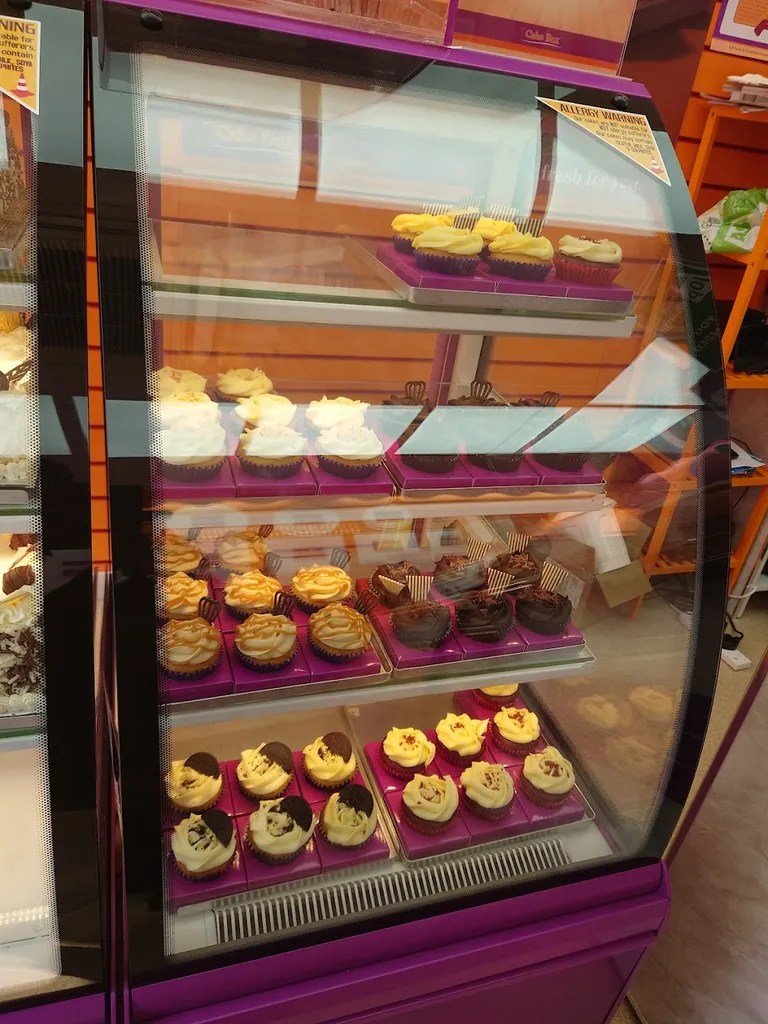 Cake Box Penge Opening Times, Contacts Cake shop in London