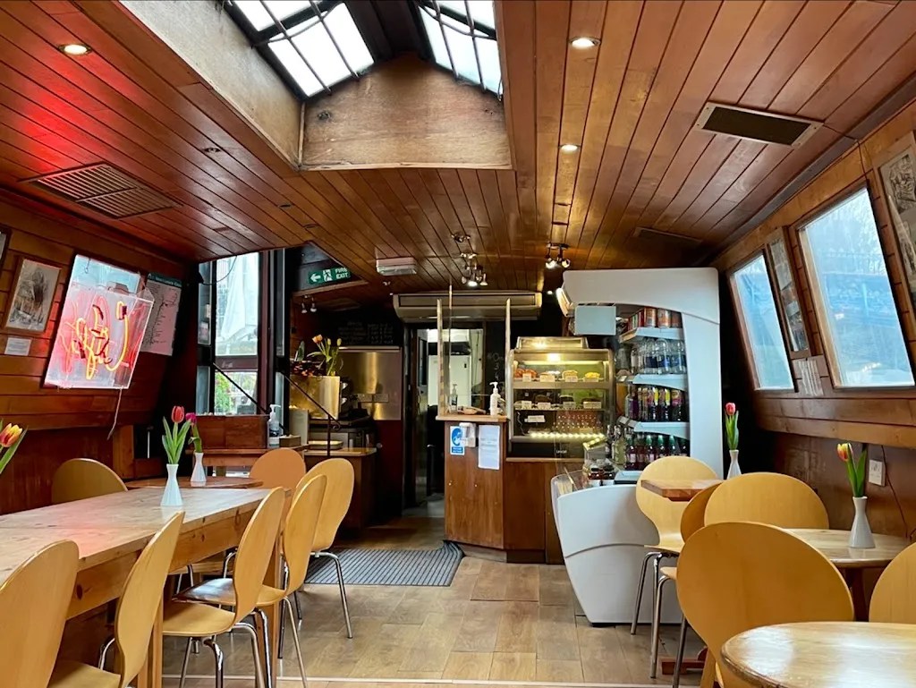 Waterside Cafe Opening Times, Contacts Cafe in London