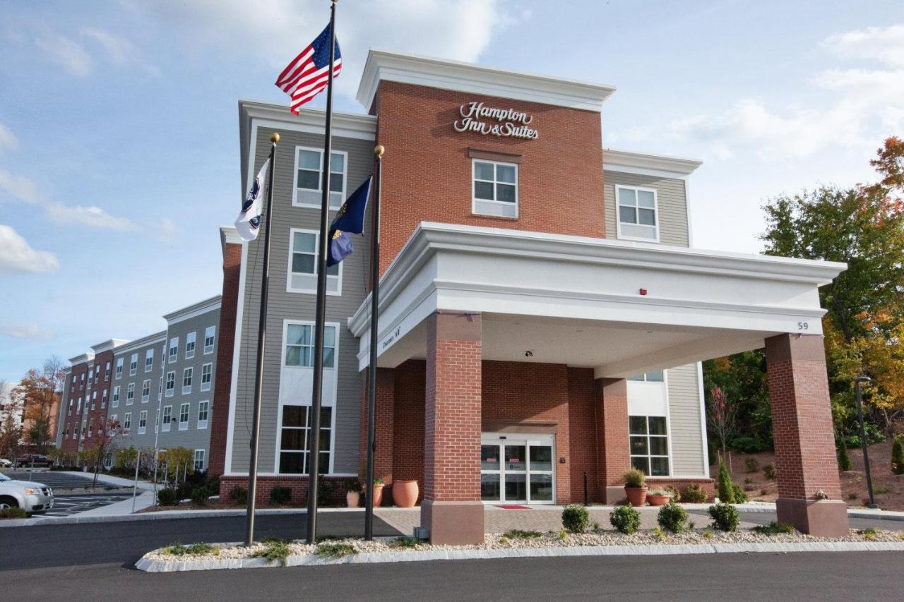 Hampton Inn & Suites Hampton Beach Insider