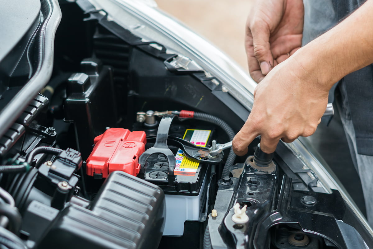 Signs You Need An Engine Repair Hampton Park Auto Body & Repair