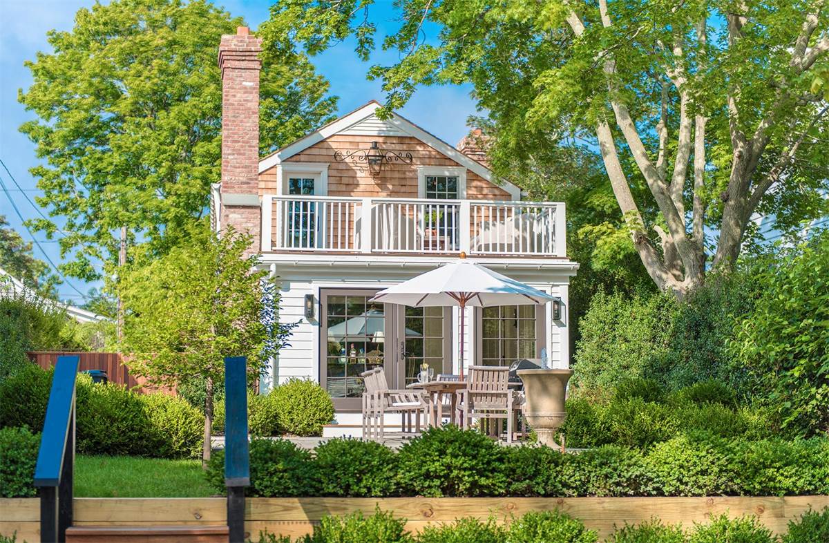 Sag Harbor Tear Down or Renovate? Hamptons Speculator