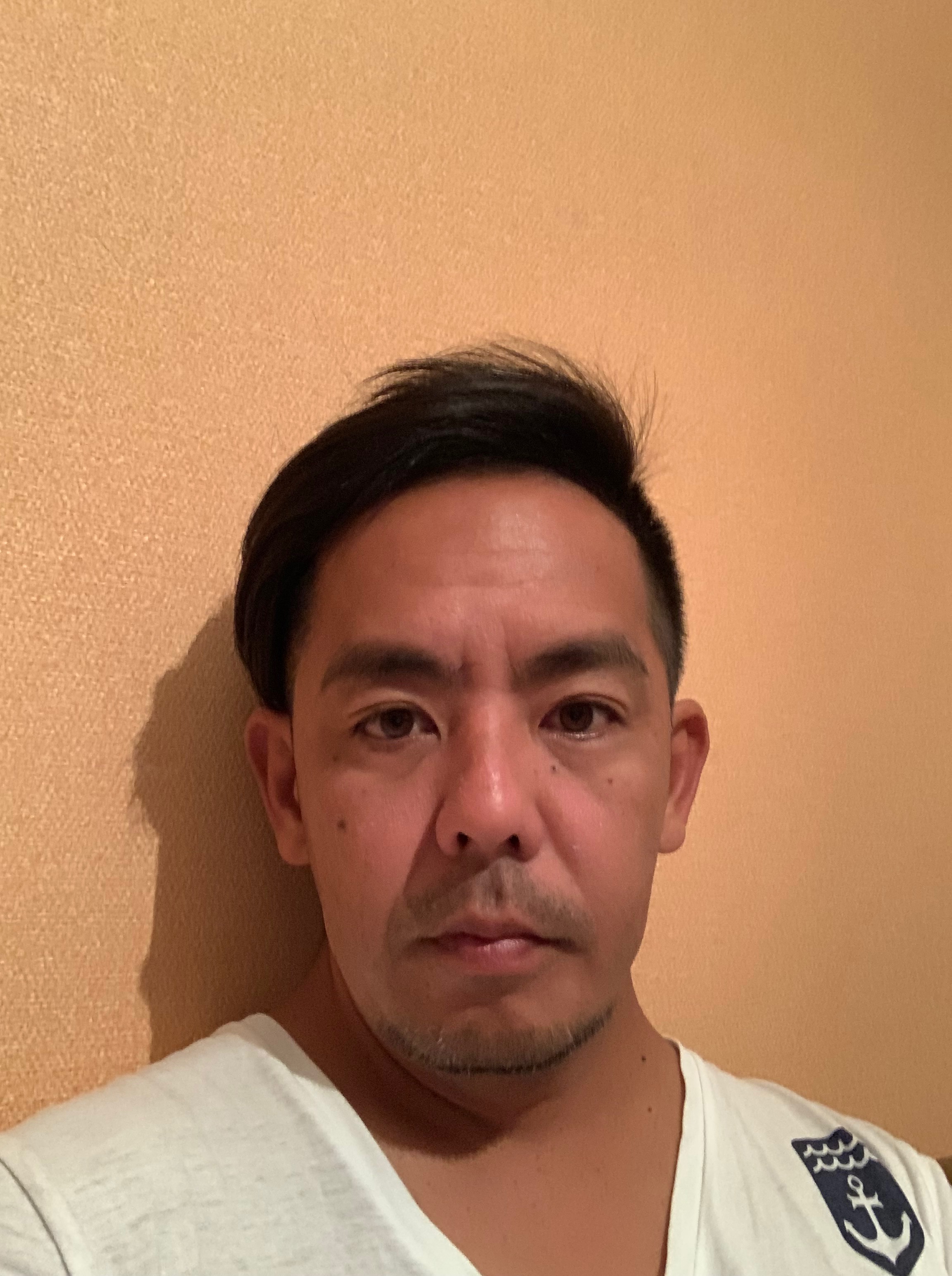 髪が生えてくる薬はないですか ヘナで白髪染め 髪と地肌を傷めない天然ヘナのハナヘナ
