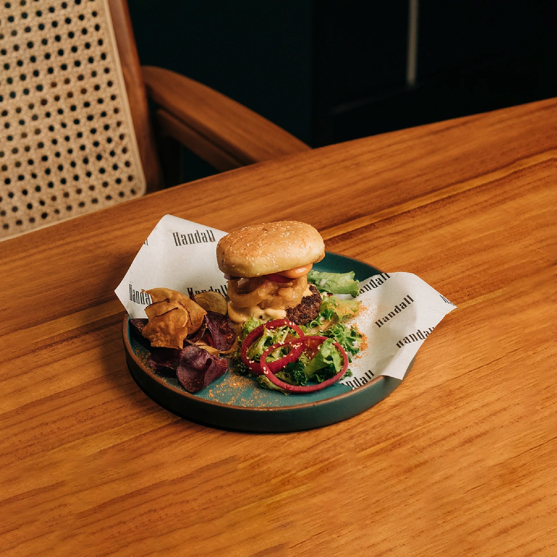 Hometown Burger — Handall