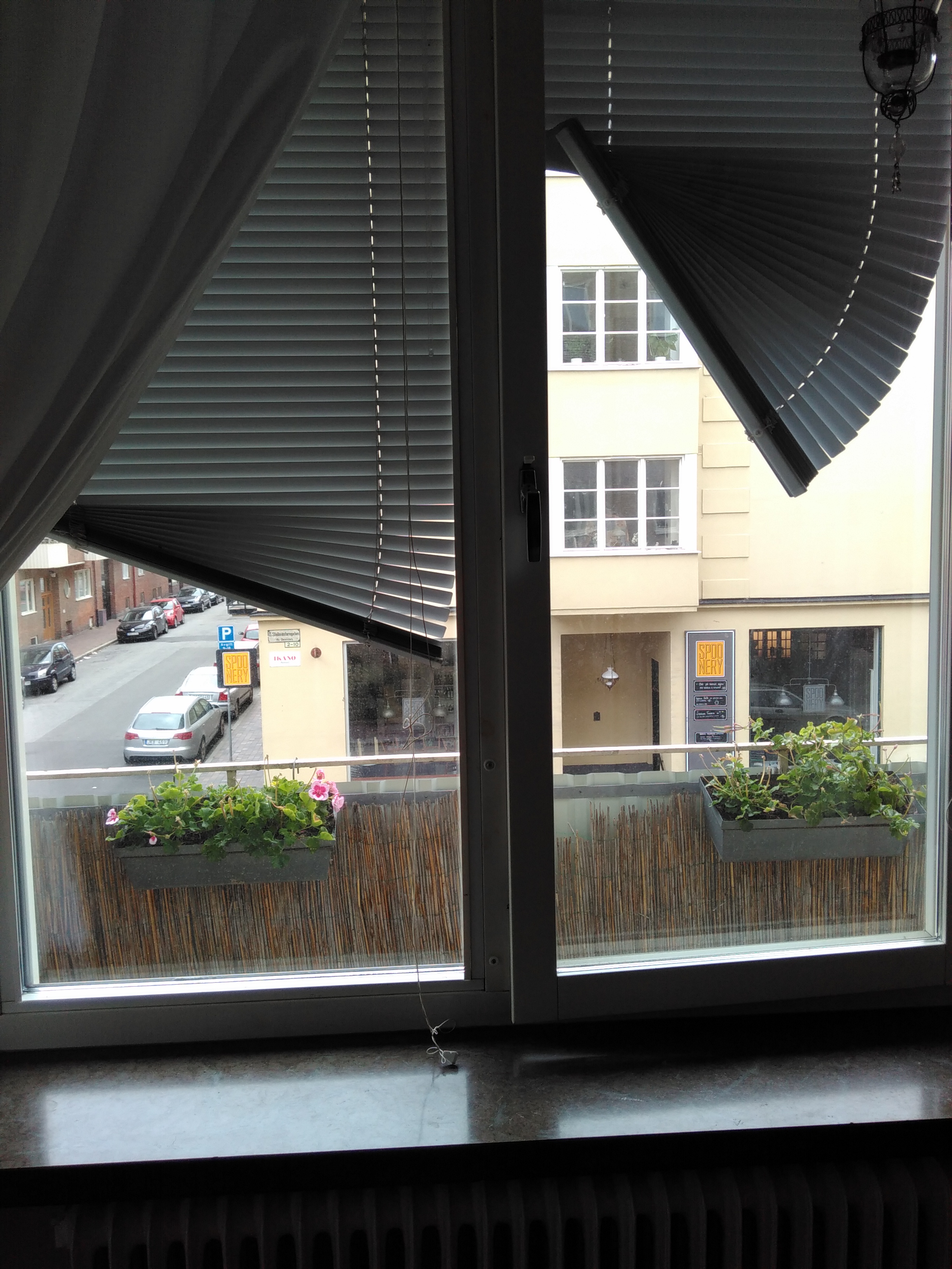 byta persiennsnöre Laga En Trasig Persienn | Händelsevis