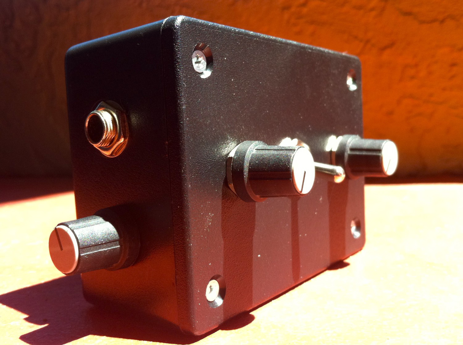 Device0006 Handmade Electronic Instruments