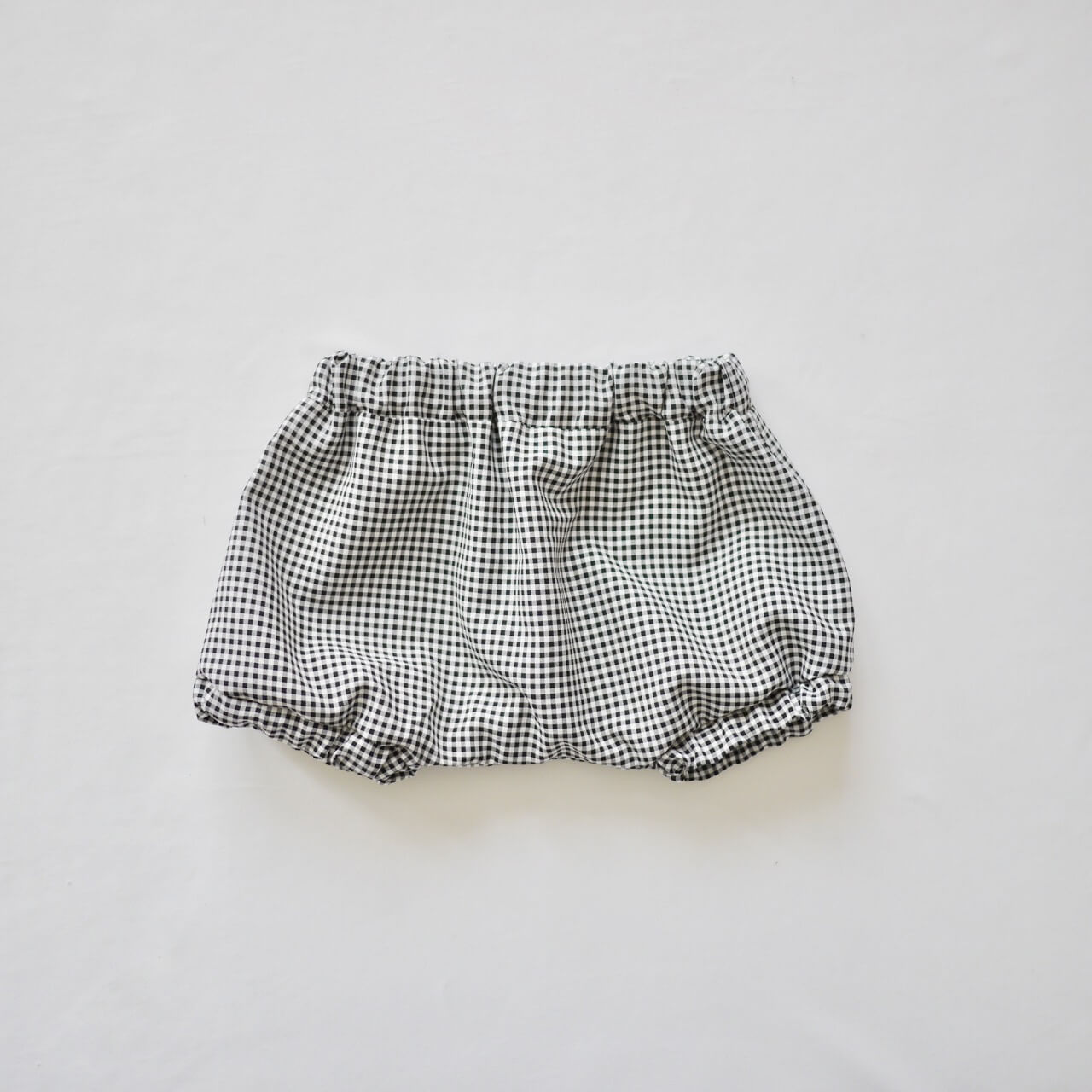 【子供服】ベビーかぼちゃパンツの無料型紙と作り方 ヘルカ + ハンドメイド