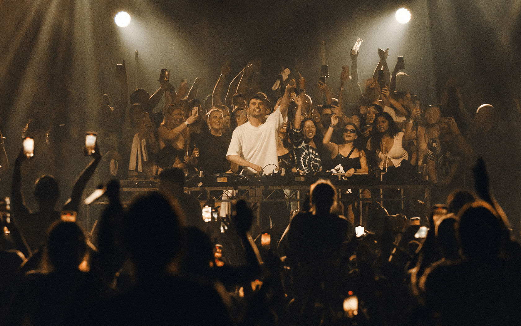 Fred Again à Paris tout ce qu'il faut savoir sur ses deux Zéniths