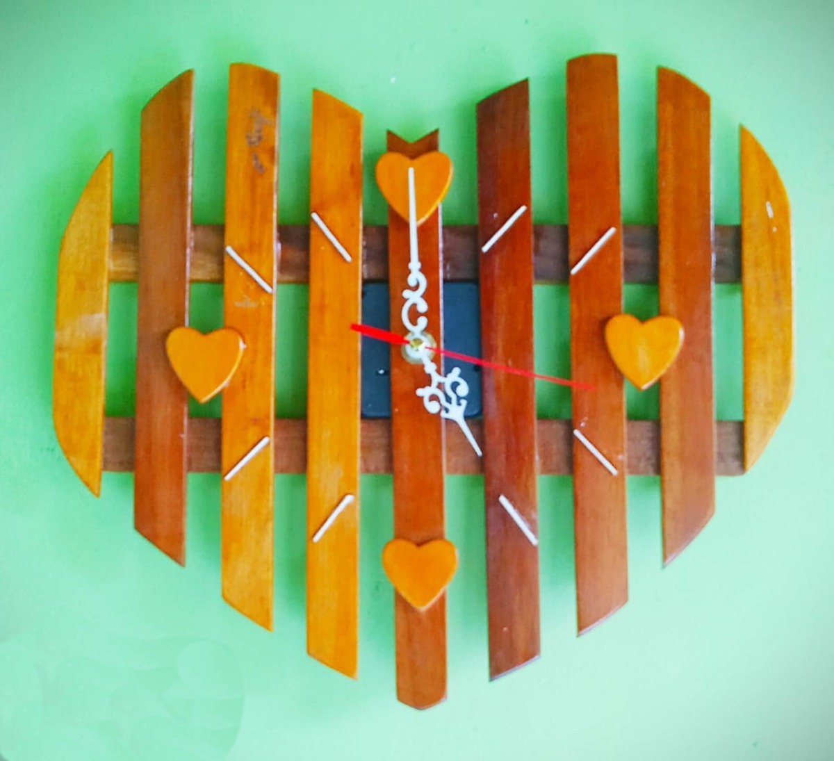 Wall clocks made of wood HandyBuy.lk Sri Lanka's Fastest Growing E