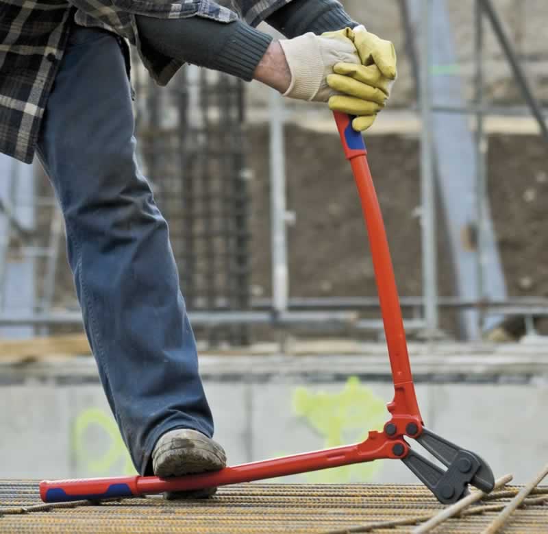 6 Tips to Help You Avoid Getting Cut When Using Bolt Cutters