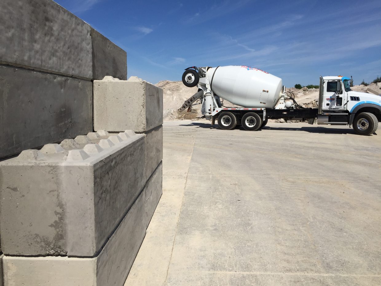 Things to Consider With Concrete Delivery Services Hanford Sand