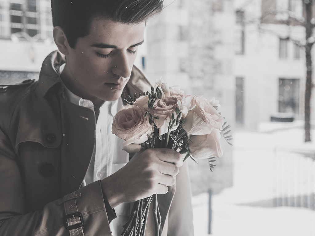 flower guy Hanna Dare