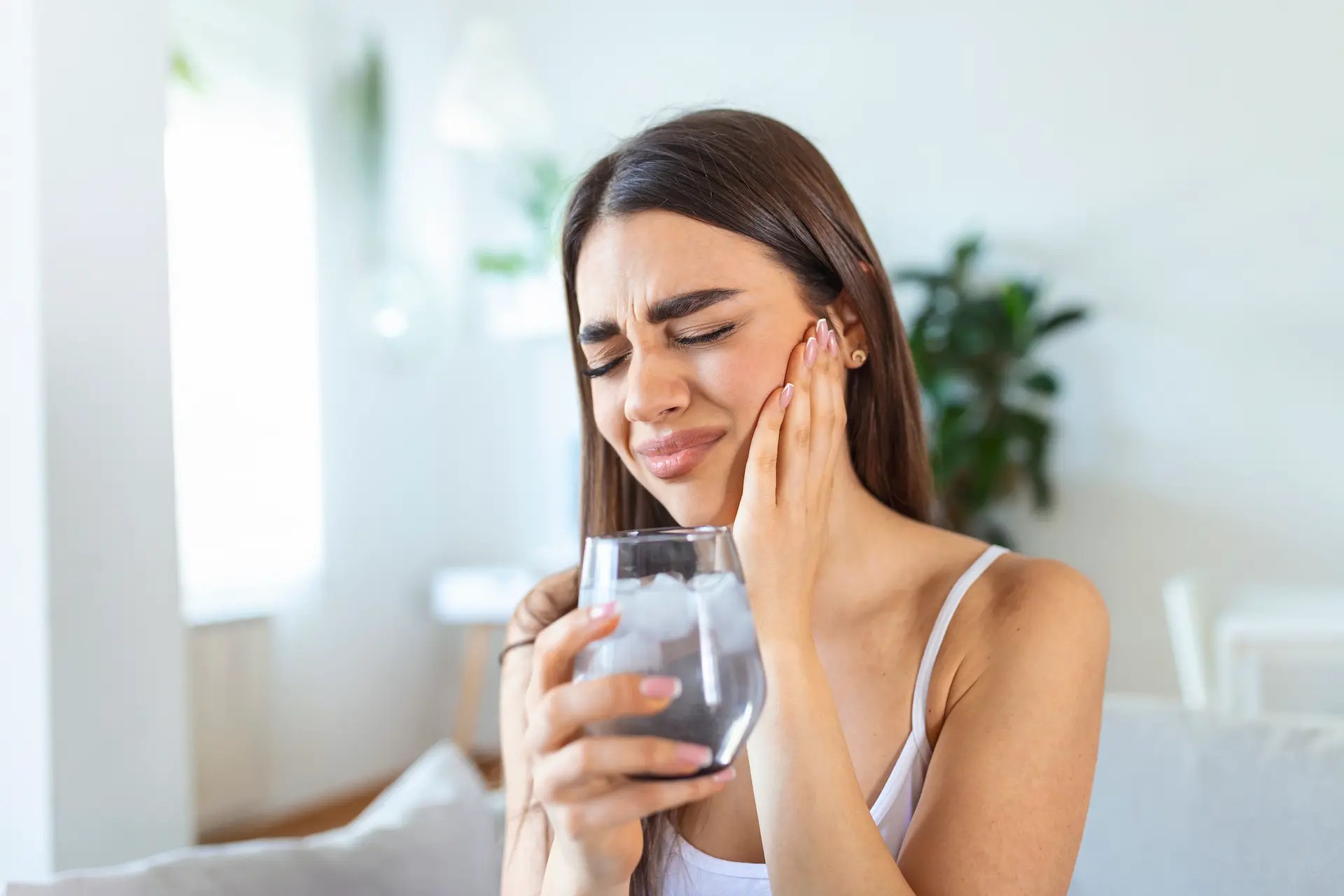 Why Do I Have Toothache When Drinking Cold Water? Hanna Dental