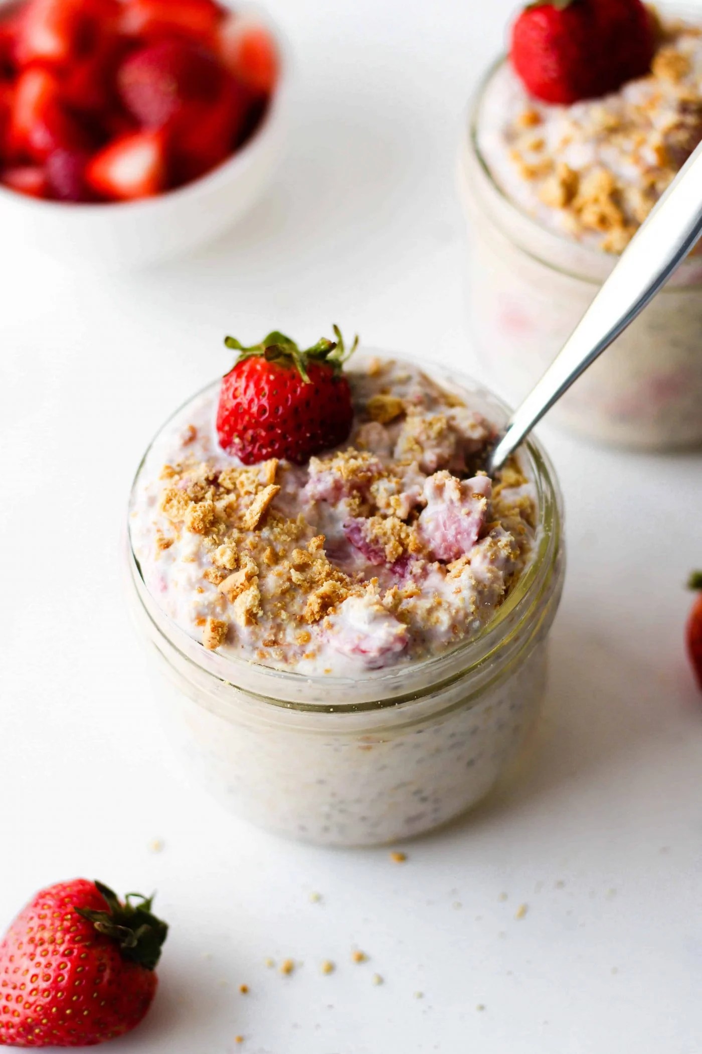 Nutritious Strawberry Cheesecake Overnight Oats Hannah Magee RD
