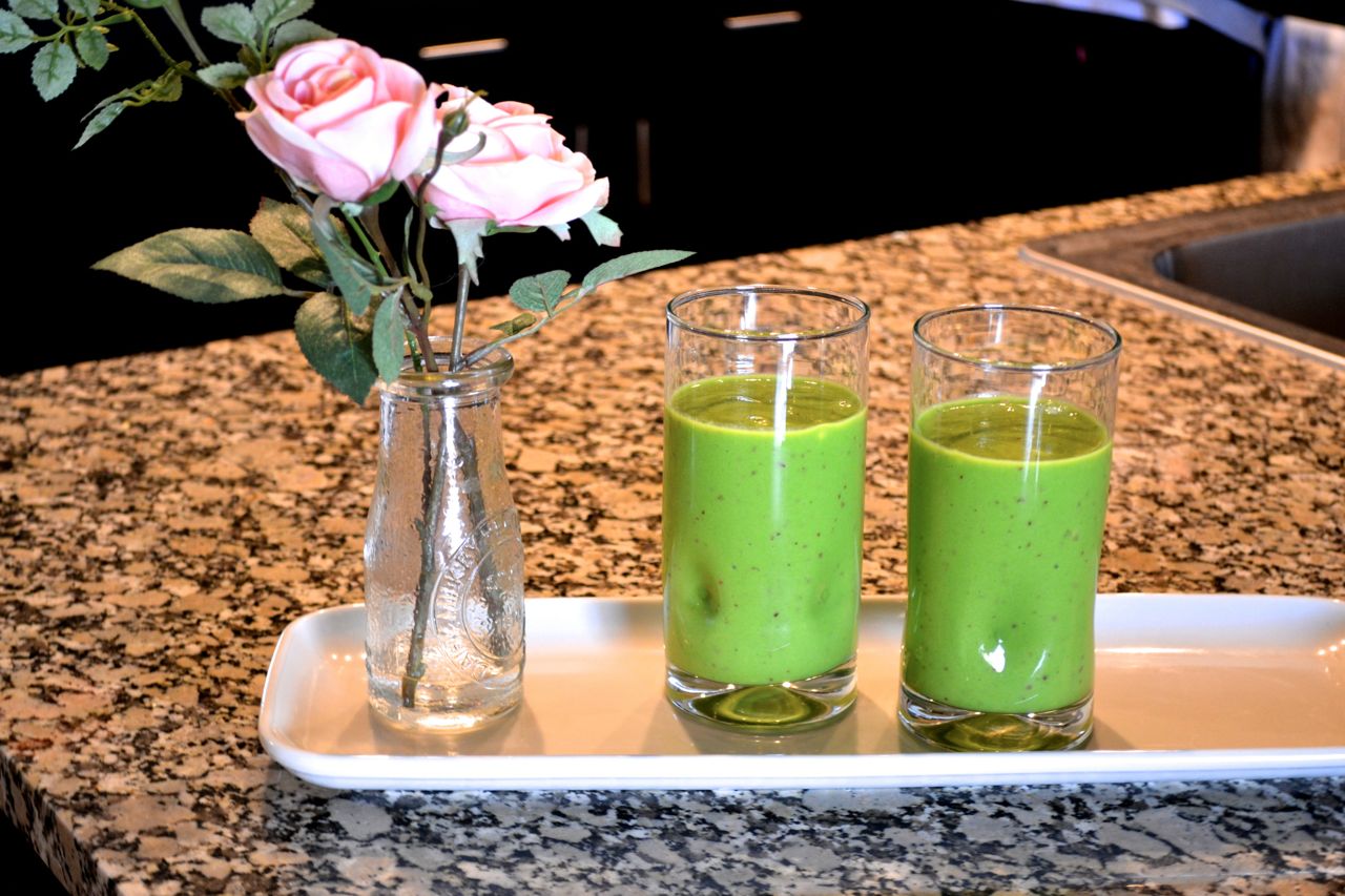 The Green Smoothie for Skin Recipe Hannah McDonnell