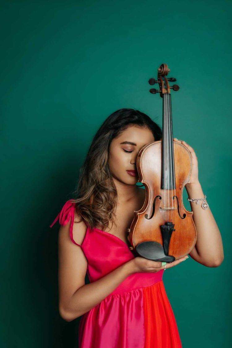 Hannah White Violin Concerto Violin Performance, Concerts & Photos