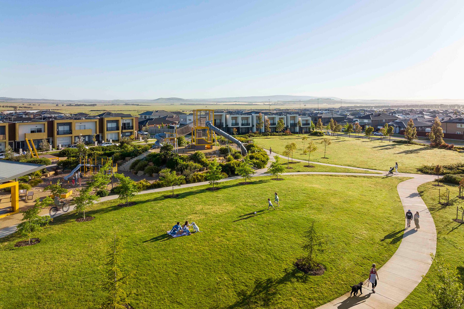 Merrifield Urban Design Guidelines and Development Approvals Hansen