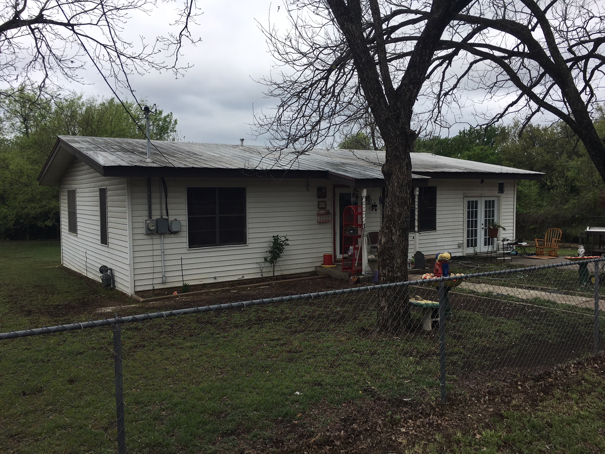 808 N West St, TX HanszenBailey Real Estate Services