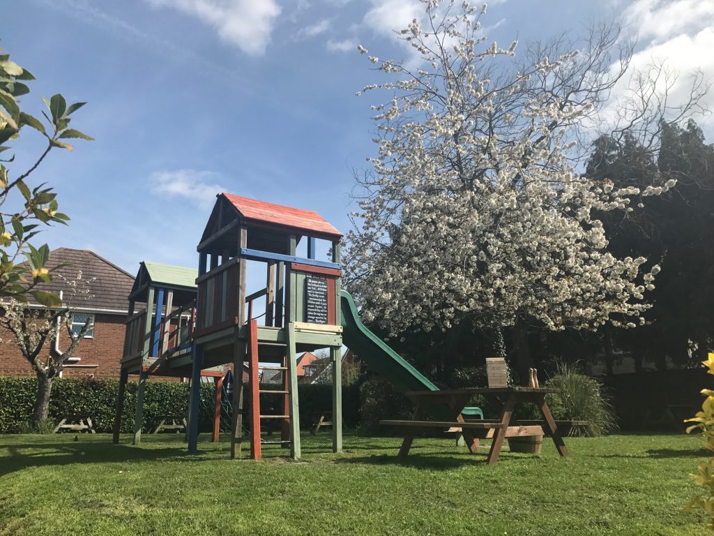 30 Hampshire Pubs with Gardens Little Ankle Biters Hampshire