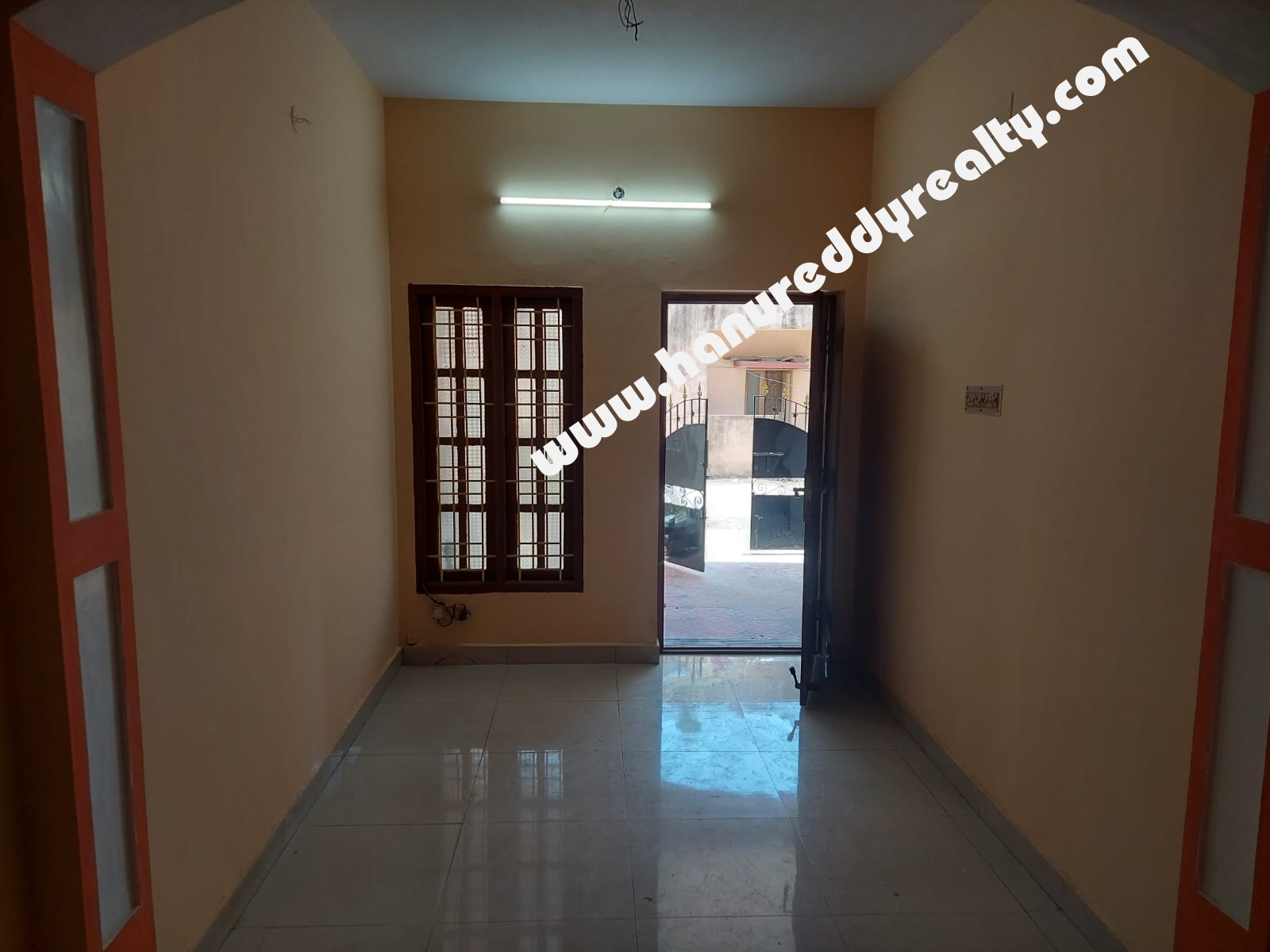 Independent Duplex House for sale at kolathur, ChennaiChennai Hanu