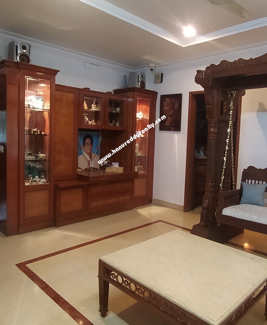 HIEND 3BHK Flat sale at Poes Garden, ChennaiChennai Hanu Reddy Realty