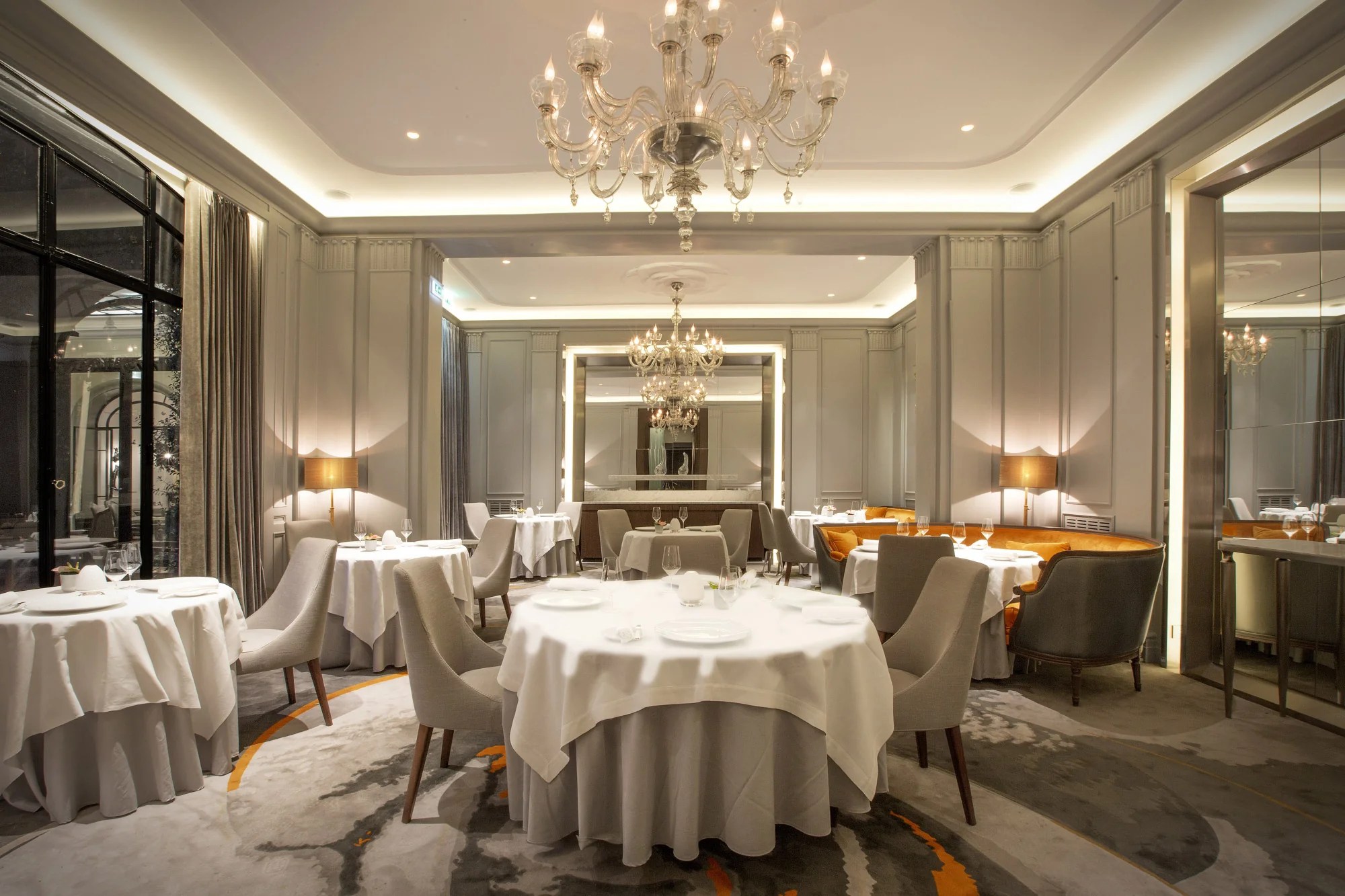 Fancy Restaurant Paris Hotel Lancaster