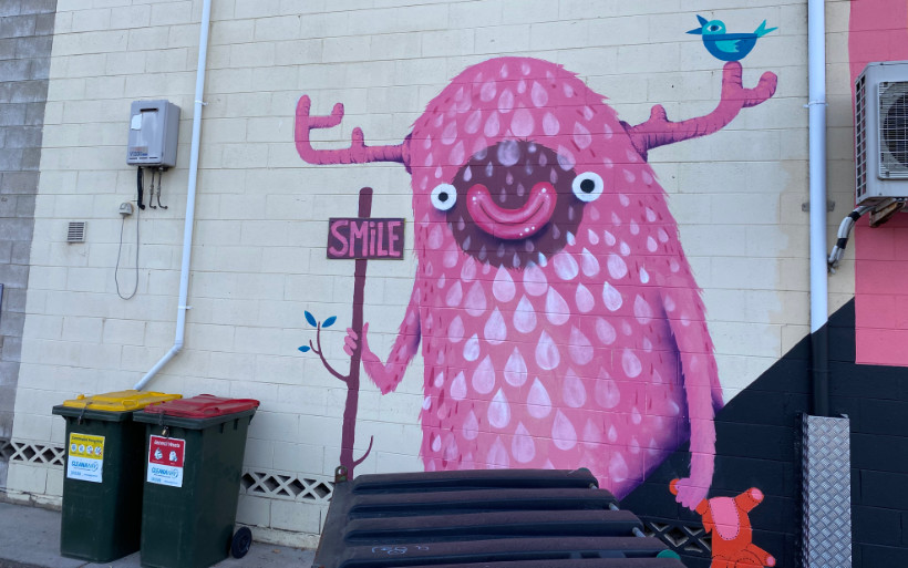 Spray Paint Artist HAPPY DECAY