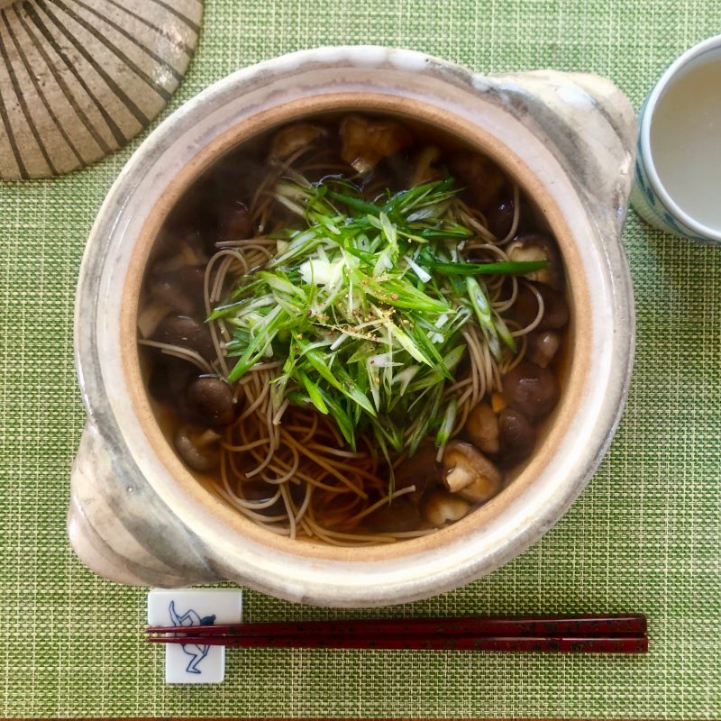 Soba Noodle with Green Onion and Shiitake Mushroom Happy Donabe Life