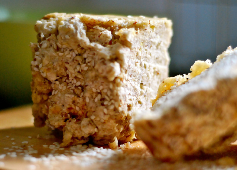 Sesame banana bread recipe 315 calories Happy Forks