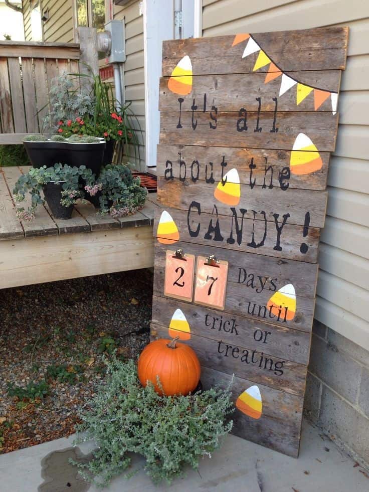 60 Outdoor Fall Decor Ideas HappyGoLucky