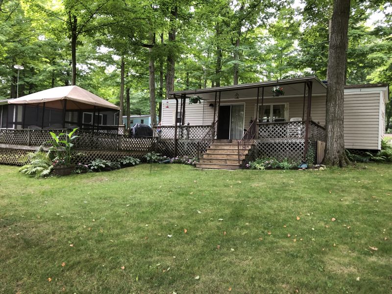 Used Travel Trailers & Park Models for Sale at Happy Hills Resort