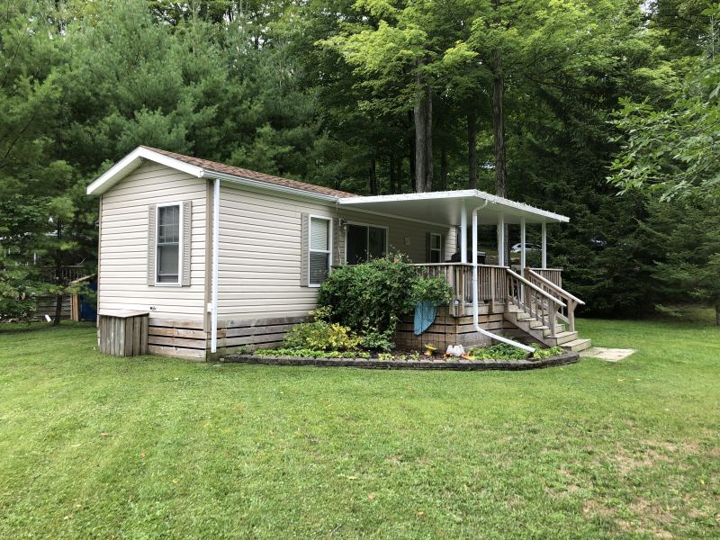 Used Travel Trailers & Park Models for Sale at Happy Hills Resort