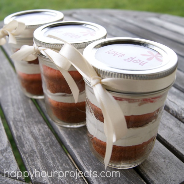 Classic Cupcakes in Jars Happy Hour Projects