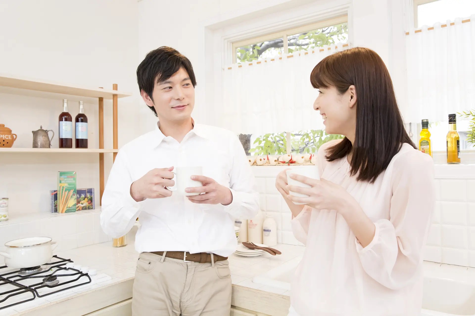 「話し合う」より「聞き合う」。 新婚夫婦が心がけたい30の心得 HAPPY LIFESTYLE