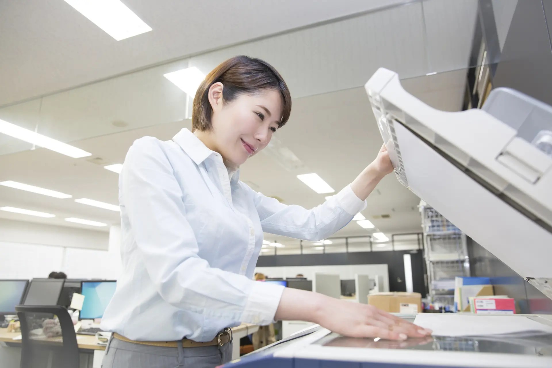 プリンターの使い方を覚えるのも、仕事のうち。 社内ビジネスマナーの30の基本 HAPPY LIFESTYLE