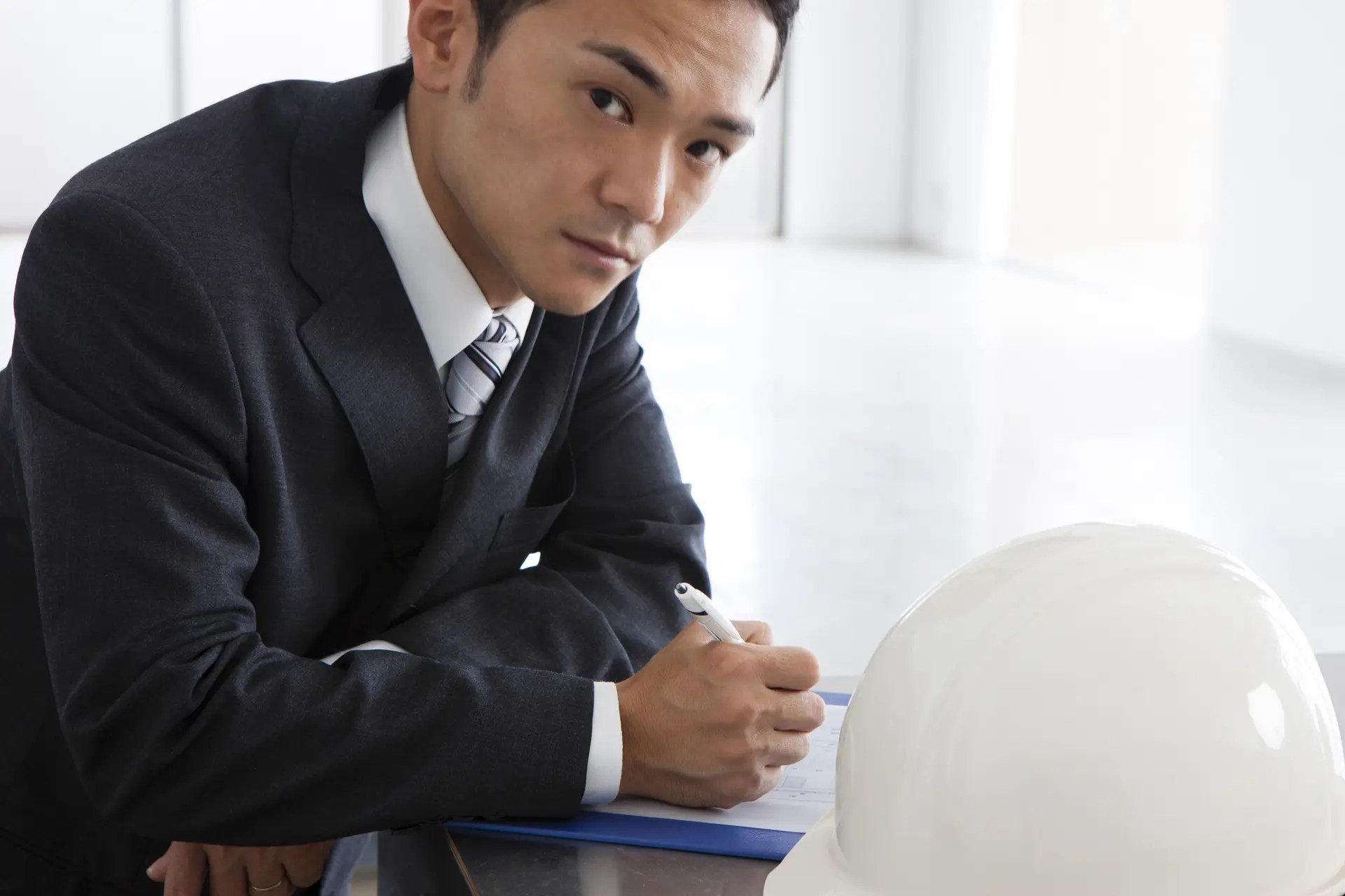 「理解されなくてもいい。それでも続けたい」そう思うことが、1つでもありますか。 信念を貫く30の方法 HAPPY LIFESTYLE