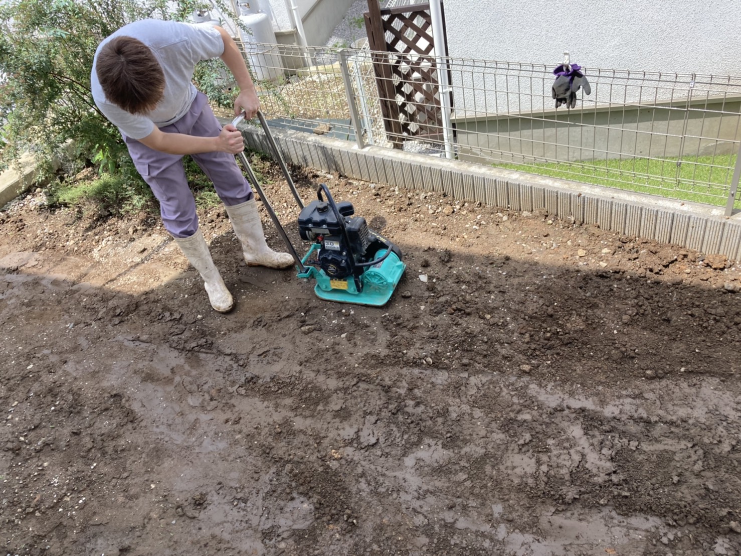 【DIYで庭を整地】転圧機を個人でレンタルする方法と使用の際の注意点 Hamu CAMP⛺ blog