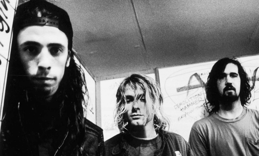 Watch this rare footage of Dave Grohl playing with Nirvana for the 1st time