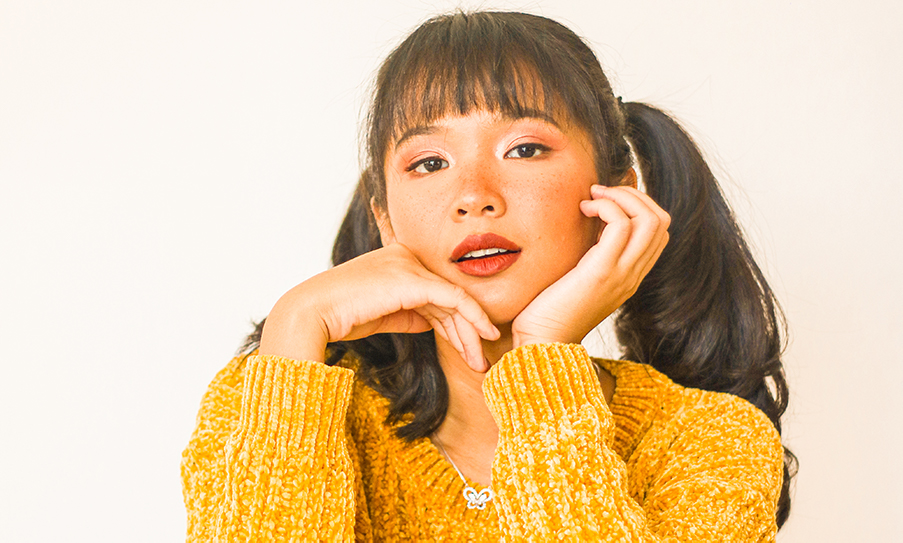 Cara Mél brings out the sun on her honeysoaked debut single 'I Lived'