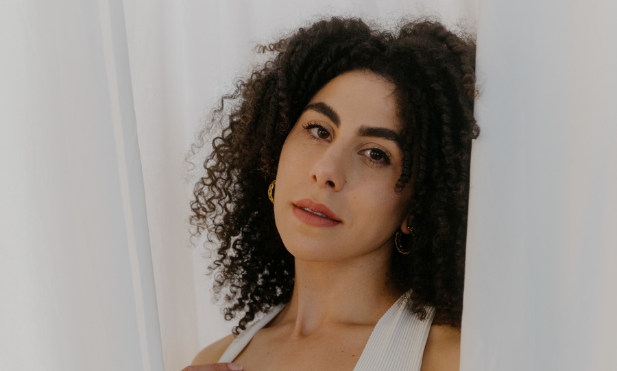 Sada sings sweet liberation over soulful piano on single ‘Fearless’