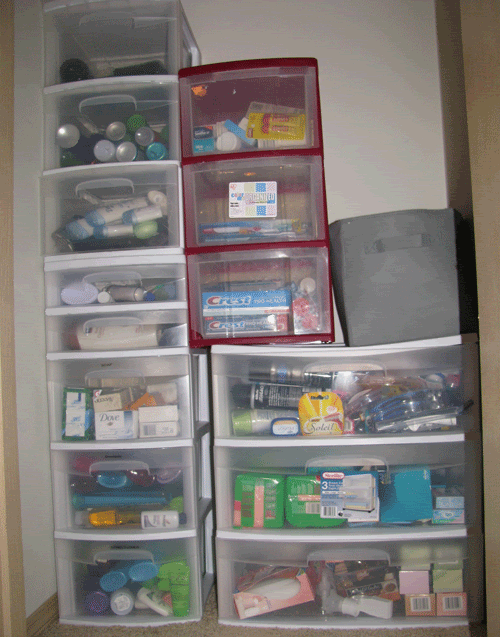 Organizing your toiletries Happy Money Saver