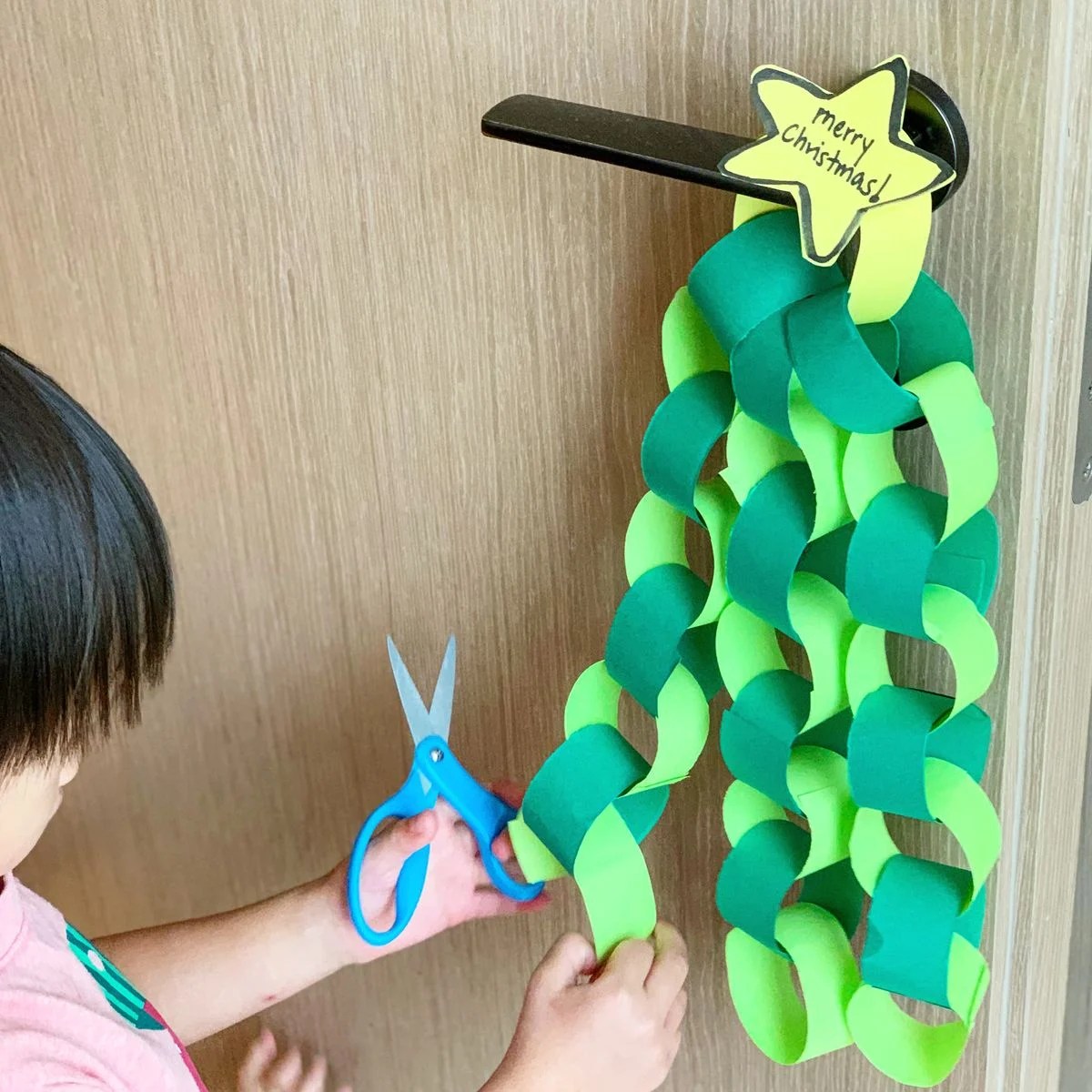 10+ DIY Giftless Christmas Countdown Activities for Kids Happy Tot Shelf