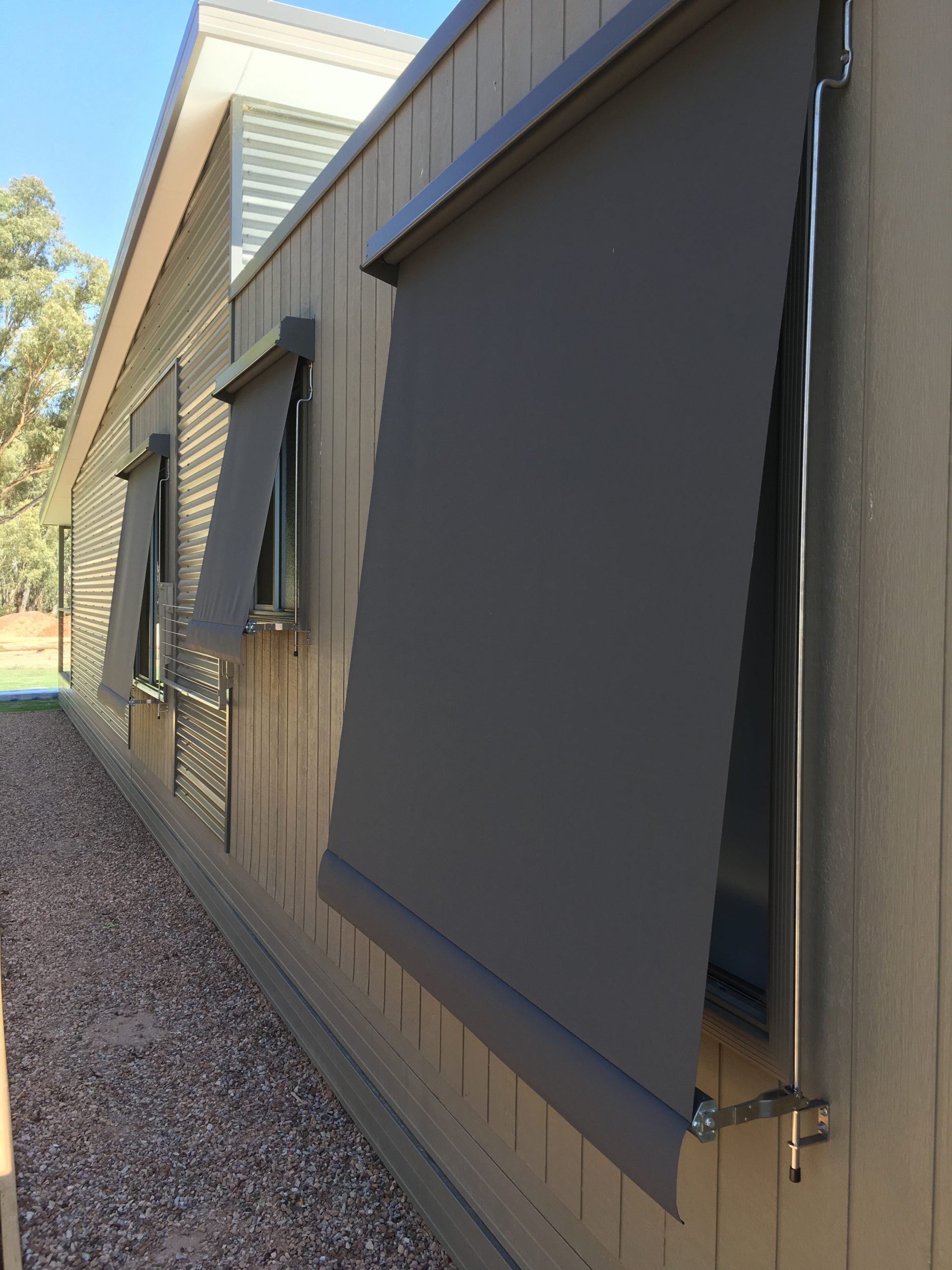 Auto Sunblinds Hardback