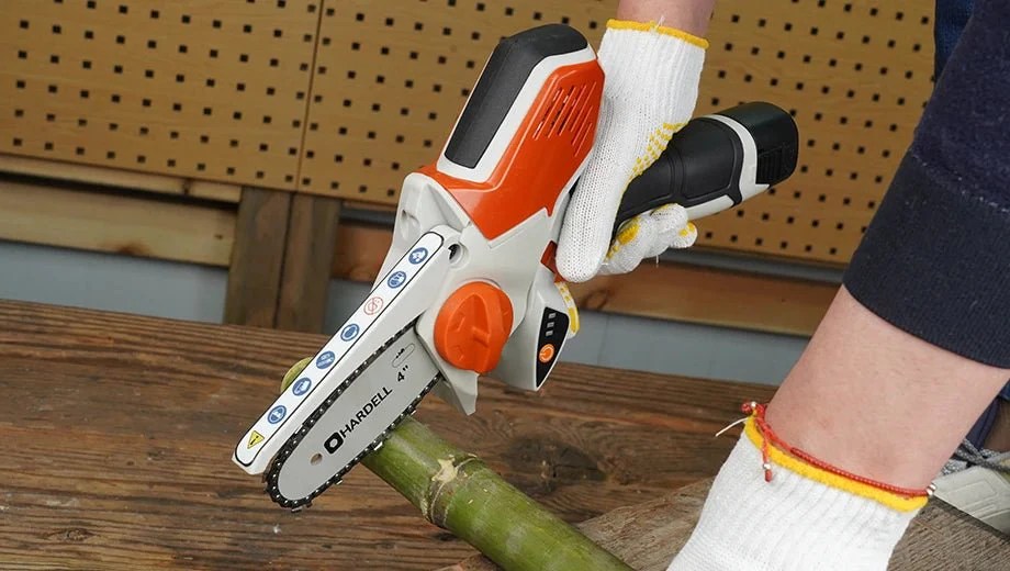 How To Use A Mini Chainsaw – Hardell