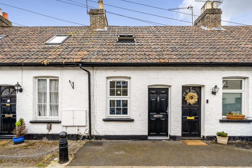 Oak Lane, Windsor, 2 bedroom, House Terraced